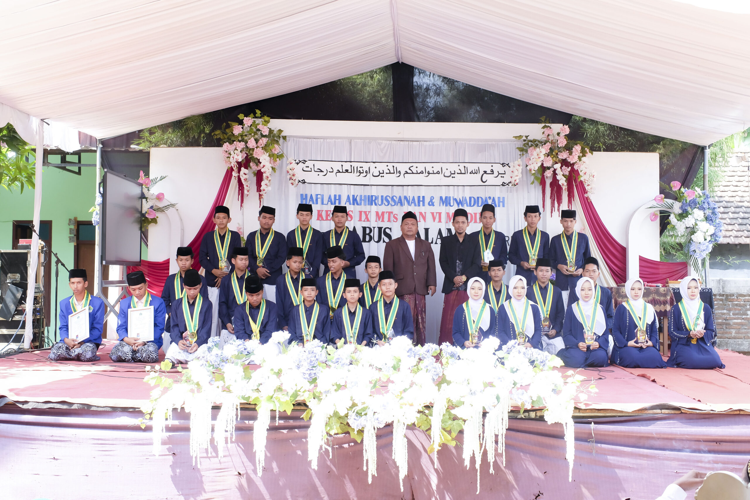 Semarak dalam Kekhidmahan: 27 Santri Diwisuda dalam Haflah Muwadda’ah Ponpes Babus Salam Mulyoharjo